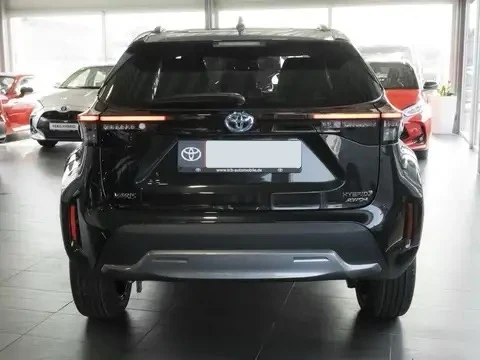 Toyota Yaris Cross, снимка 2 - Автомобили и джипове - 49493613