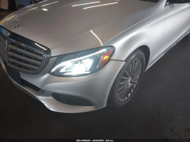 Mercedes-Benz C 300  - изображение 9