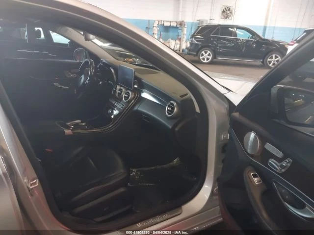 Mercedes-Benz C 300  - изображение 10