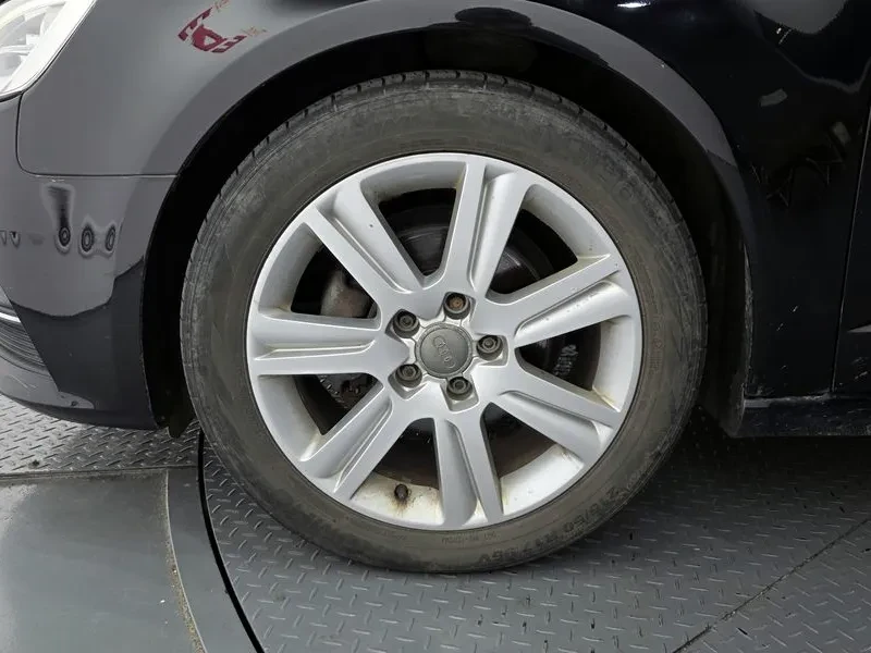 Audi A3 1.6 TDI, снимка 5 - Автомобили и джипове - 54125548