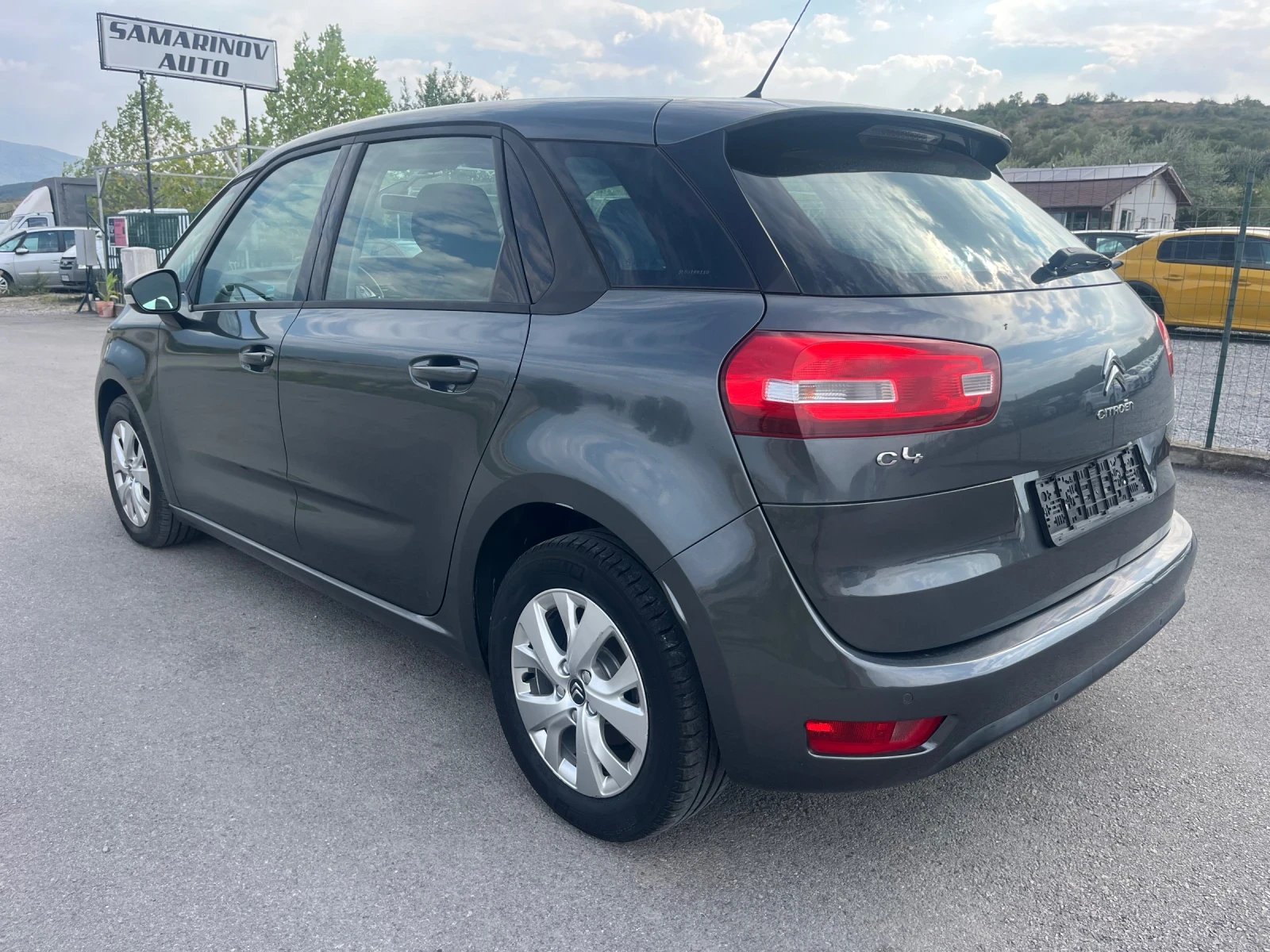 Citroen C4 Picasso 1.6 HDI - изображение 6