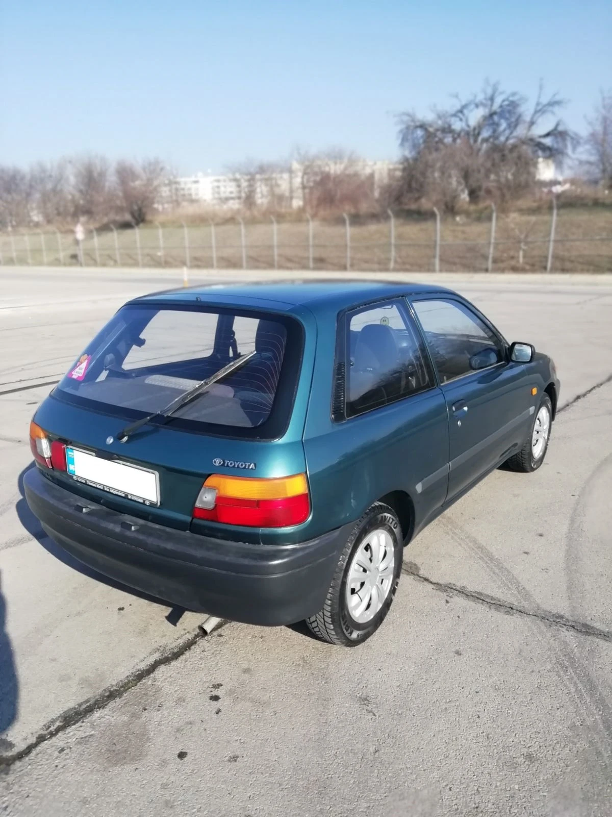 Toyota Starlet 1.3 XLi - изображение 4