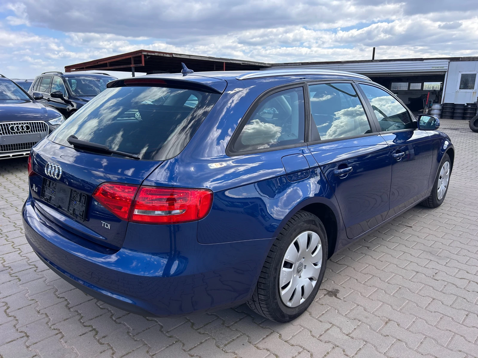 Audi A4 2.0TDI AVTOMAT/NAVI EURO 5 - изображение 6