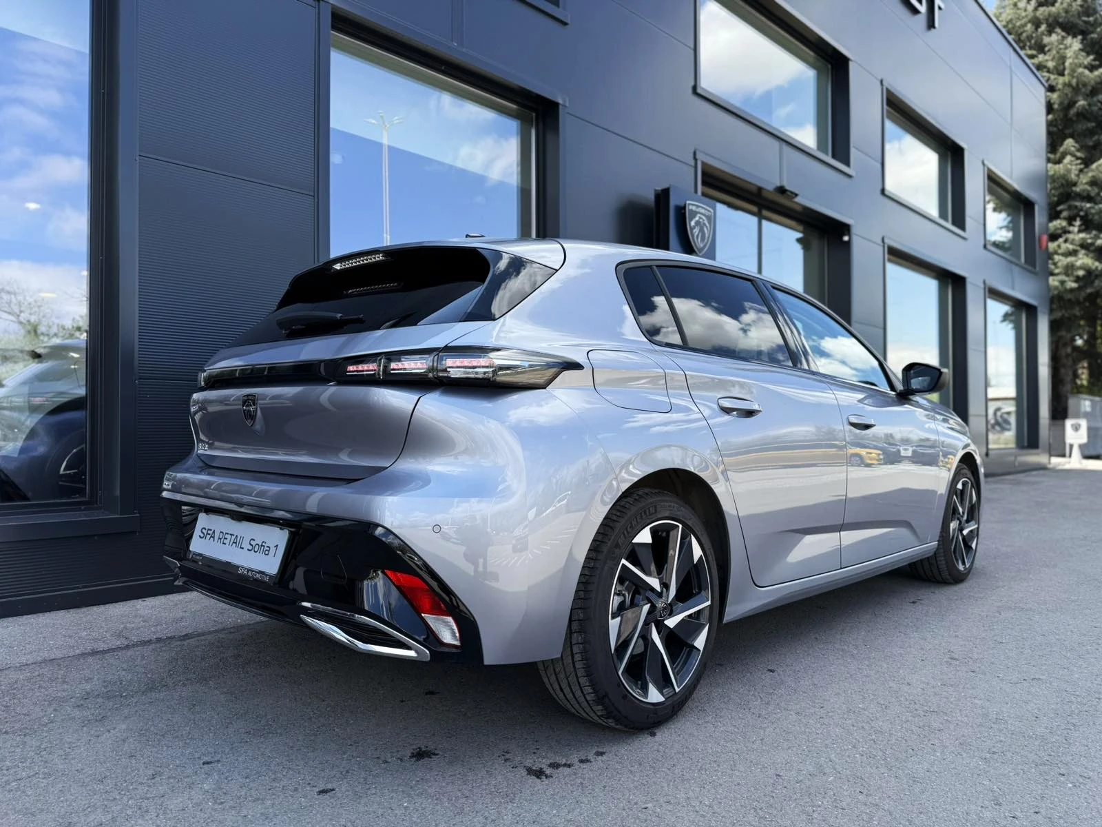 Peugeot 308 ALLURE 1, 5 BlueHDi 130 EAT8 EURO 6.4 - изображение 3