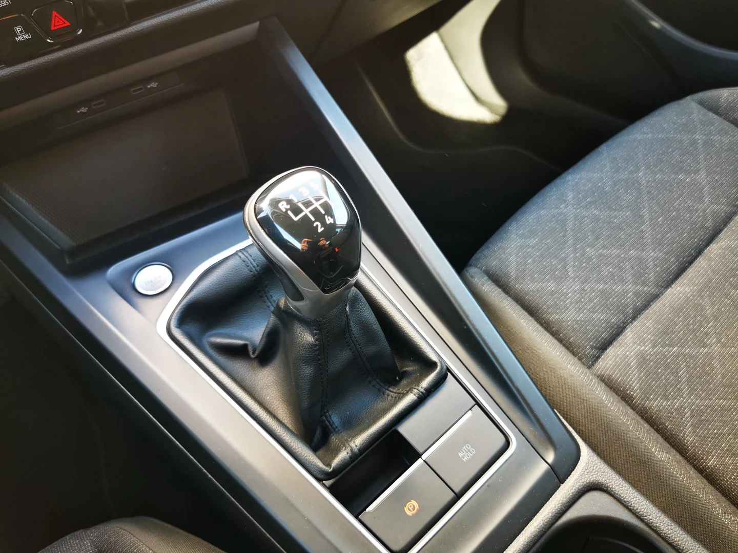 VW Golf 8 Life 2.0 TDI SCR, снимка 11 - Автомобили и джипове - 52844653