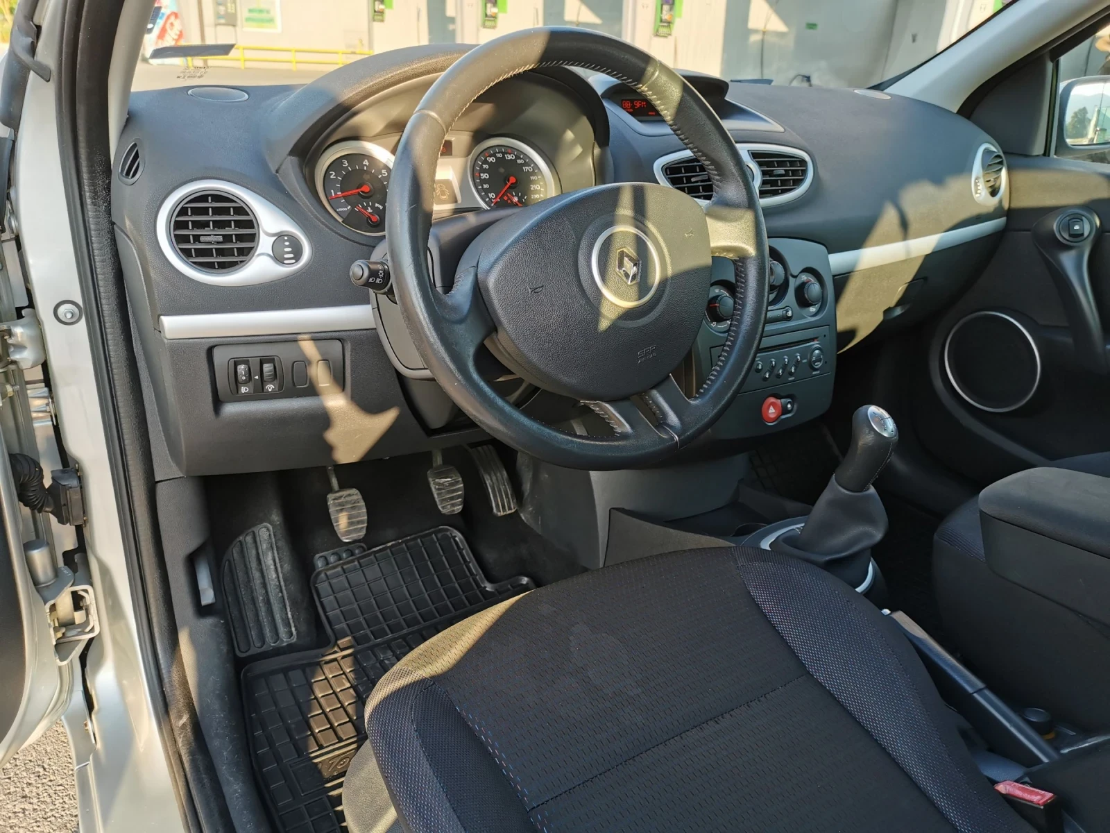 Renault Clio ������ | Mobile.bg � ����������� 14