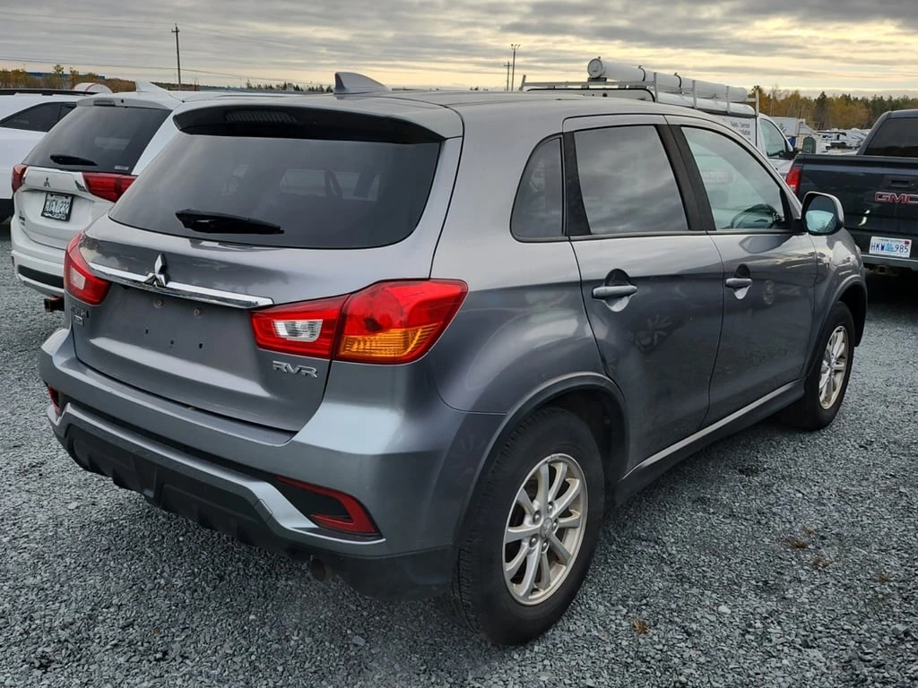 Mitsubishi RVR * SE * CARFAX * БЕЗ ПЪРВОНАЧАЛНА ВНОСКА - изображение 3