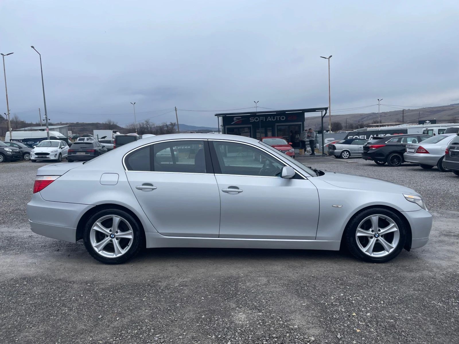 BMW 530 D FACE 140 000�� NAVI BI-XENON E60 235�� | Mobile.bg � ����������� 16
