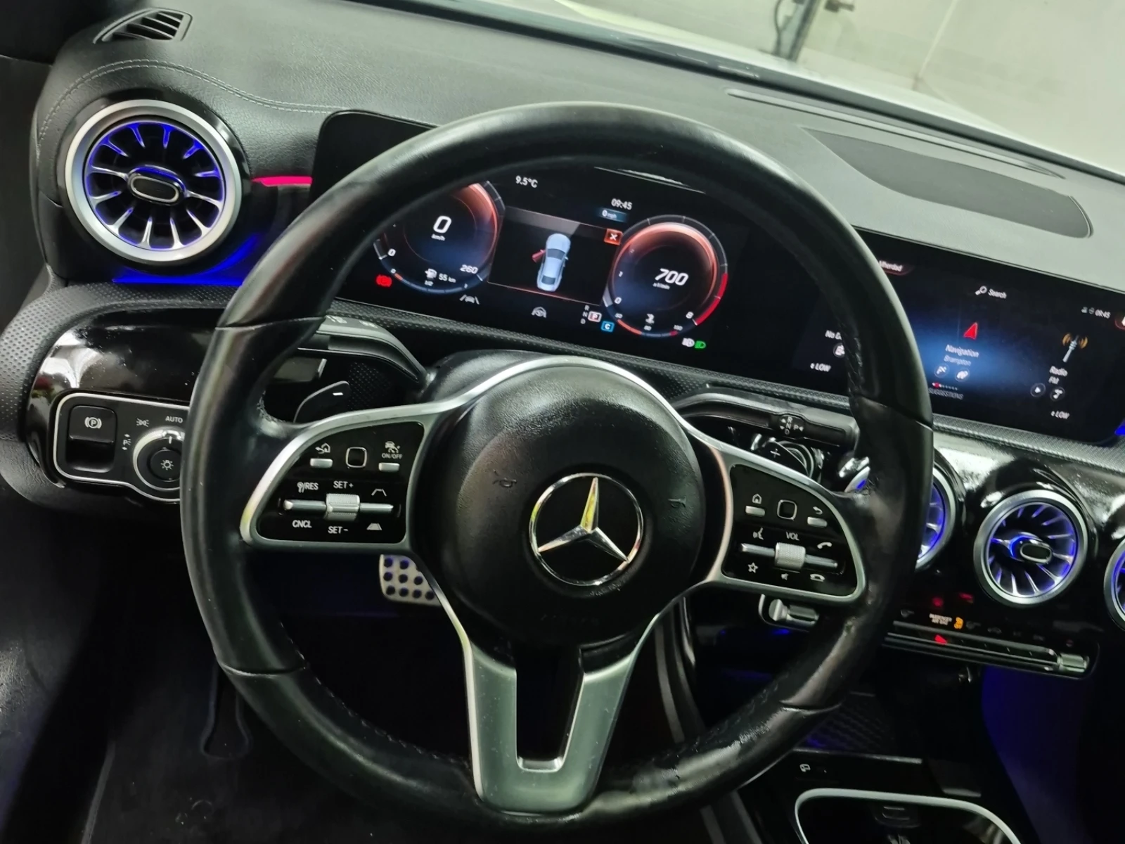 Mercedes-Benz CLA 250 * * CARFAX * * АВТО КРЕДИТ * * , снимка 12 - Автомобили и джипове - 54177689