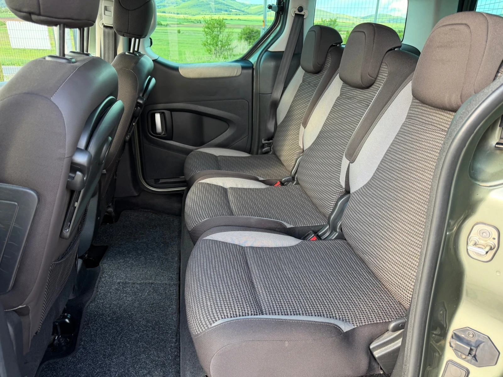 Peugeot Partner 1.6.HDI/109hp, снимка 8 - Автомобили и джипове - 54568258