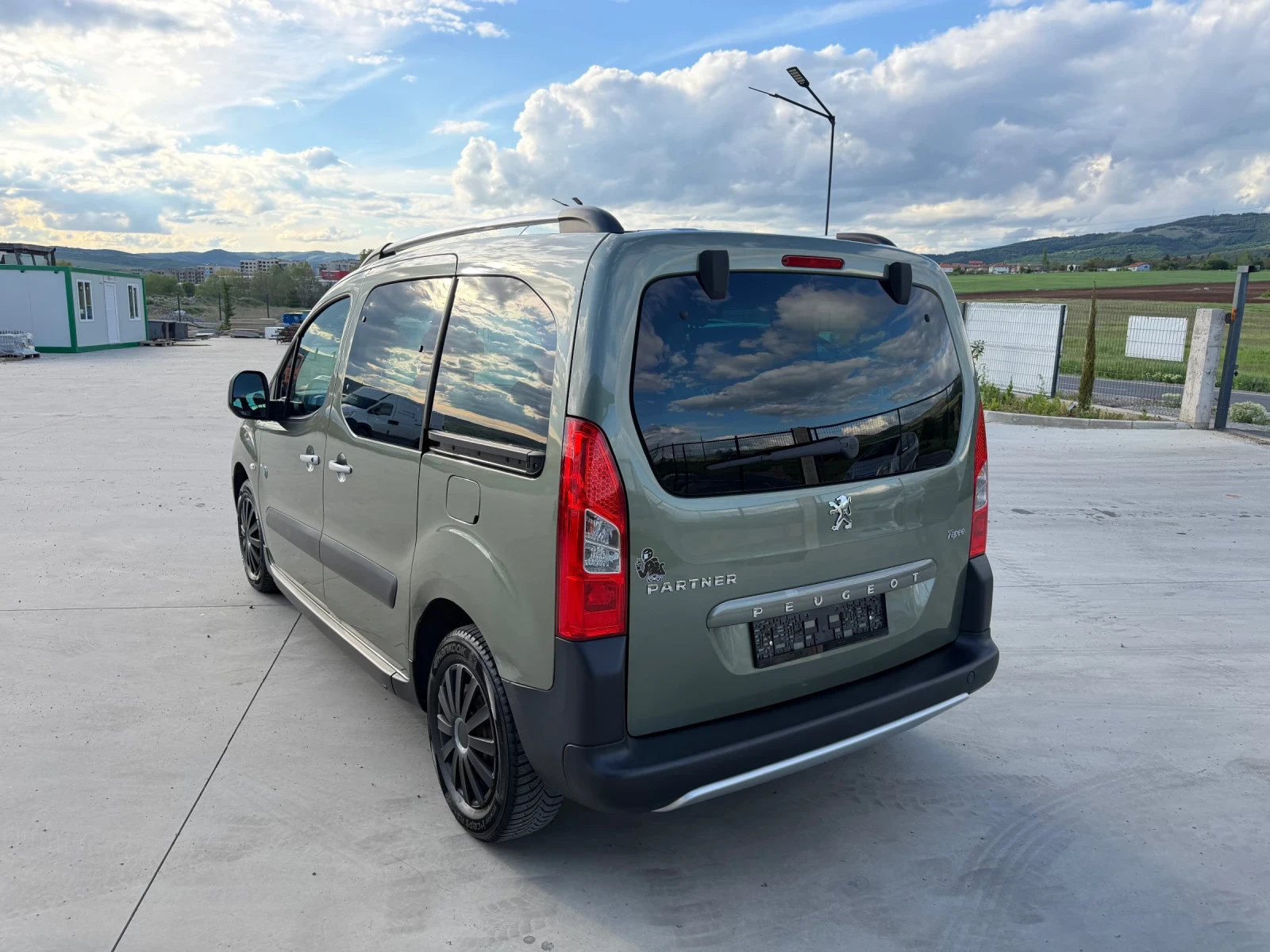 Peugeot Partner 1.6.HDI/109hp, снимка 4 - Автомобили и джипове - 54568258