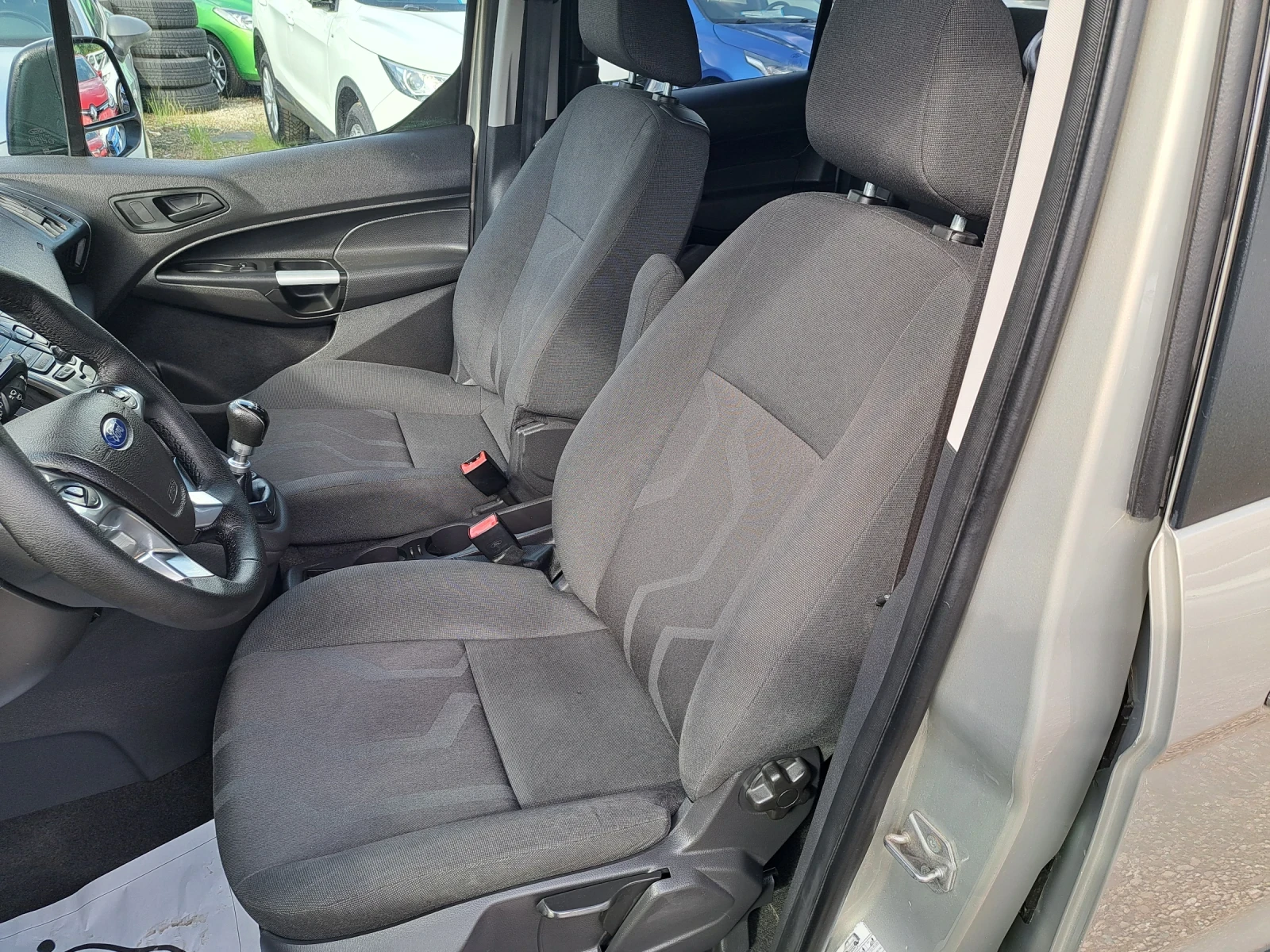 Ford Tourneo Connect 1.6 D !!! 126000 km. | Mobile.bg � ����������� 10