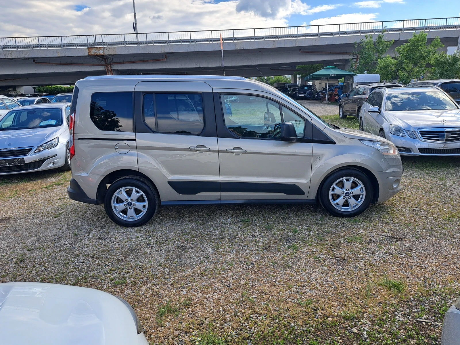 Ford Tourneo Connect 1.6 D !!! 126000 km. | Mobile.bg � ����������� 6