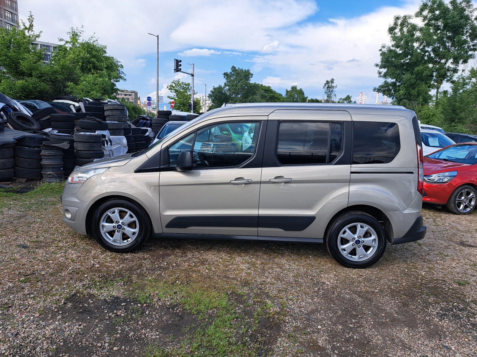 Ford Tourneo Connect 1.6 D !!! 126000 km. | Mobile.bg � ����������� 2