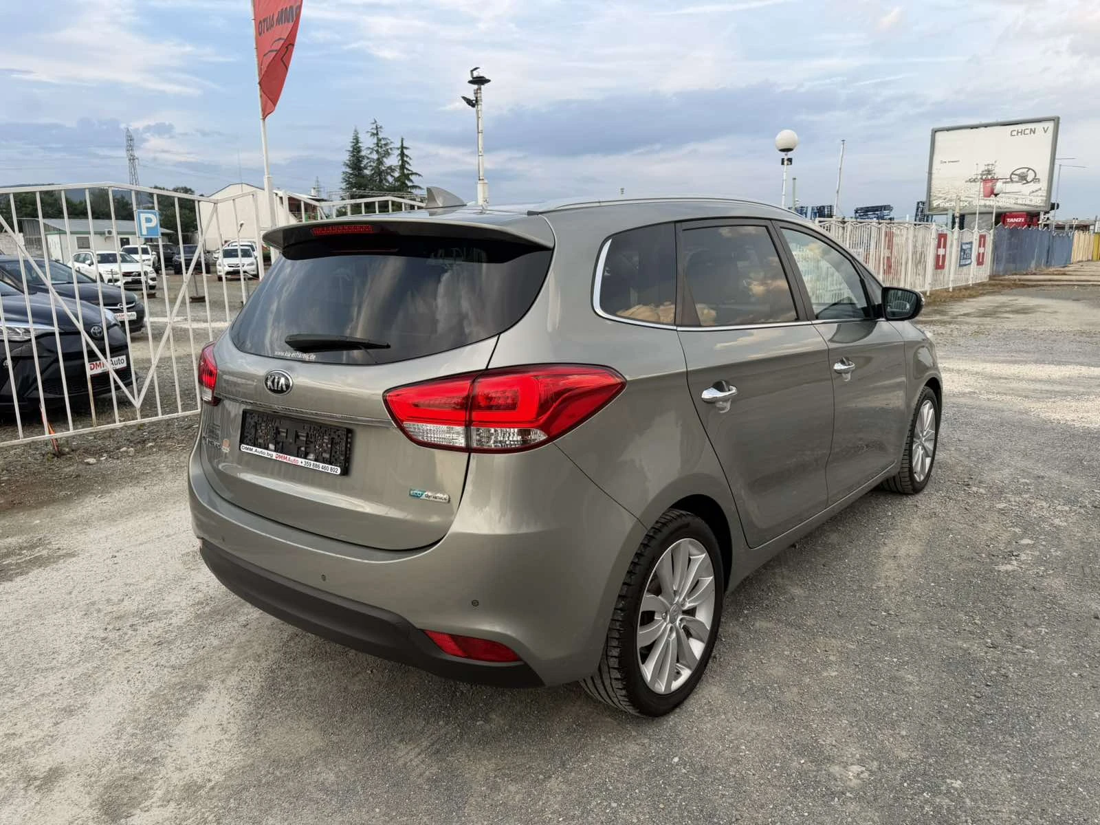 Kia Carens 1.7-141 КС АВТОМАТИК / НАВИГАЦИЯ / ЕВРО6 / ЛЕД , снимка 5 - Автомобили и джипове - 54768888