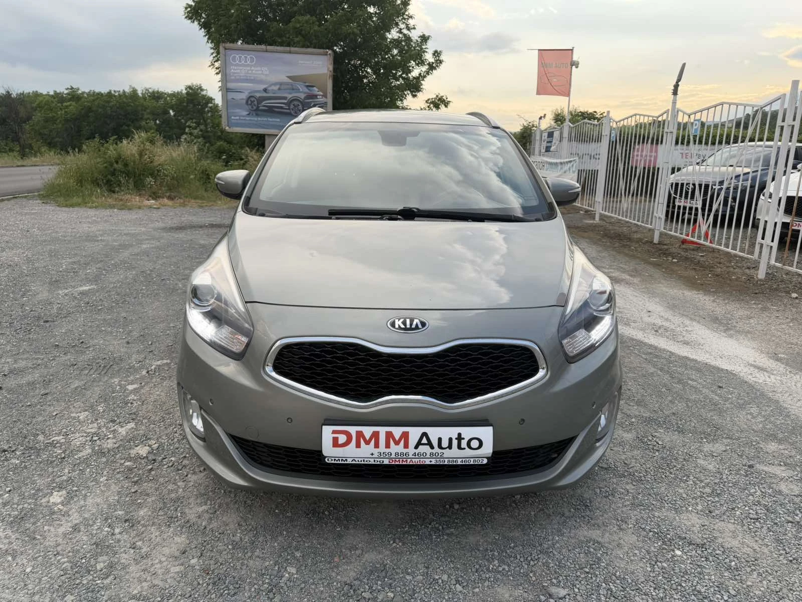 Kia Carens 1.7-141 КС АВТОМАТИК / НАВИГАЦИЯ / ЕВРО6 / ЛЕД , снимка 2 - Автомобили и джипове - 54768888