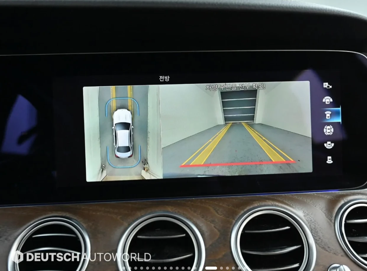 Mercedes-Benz E 220 4MATIC, снимка 14 - Автомобили и джипове - 54837583