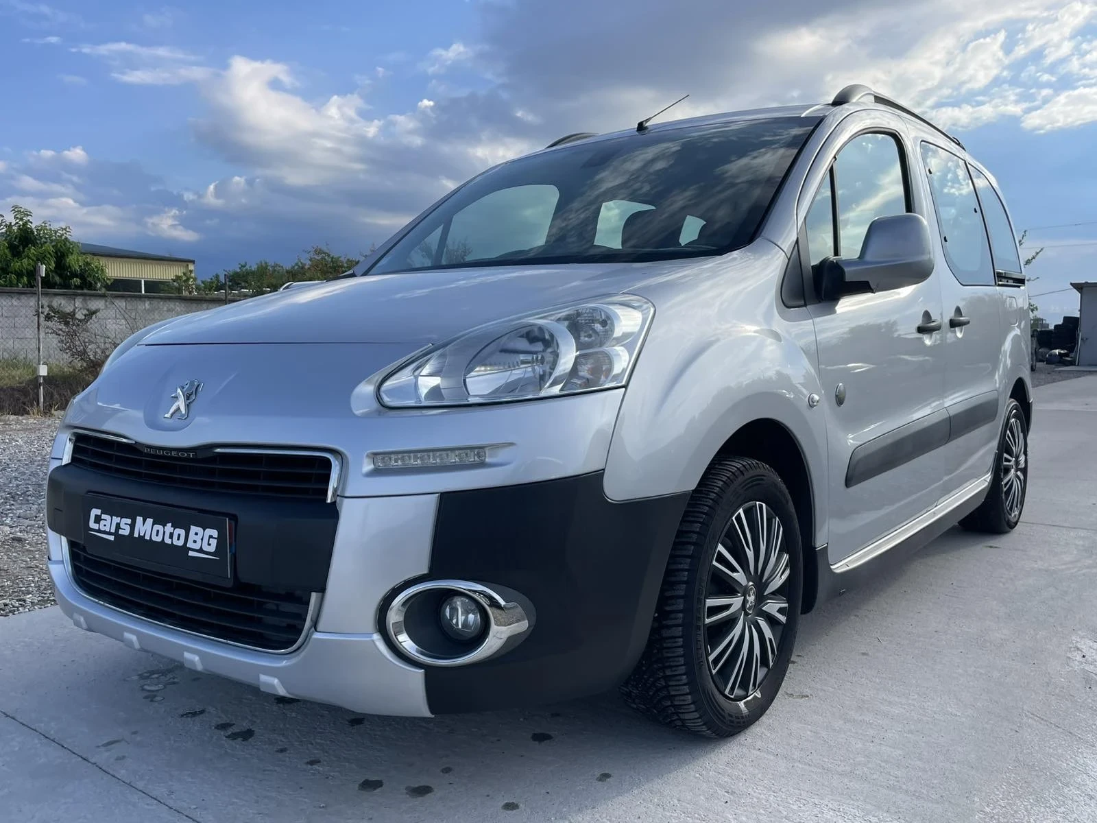Peugeot Partner Tepee 1.6 HDI, снимка 3 - Автомобили и джипове - 54974903