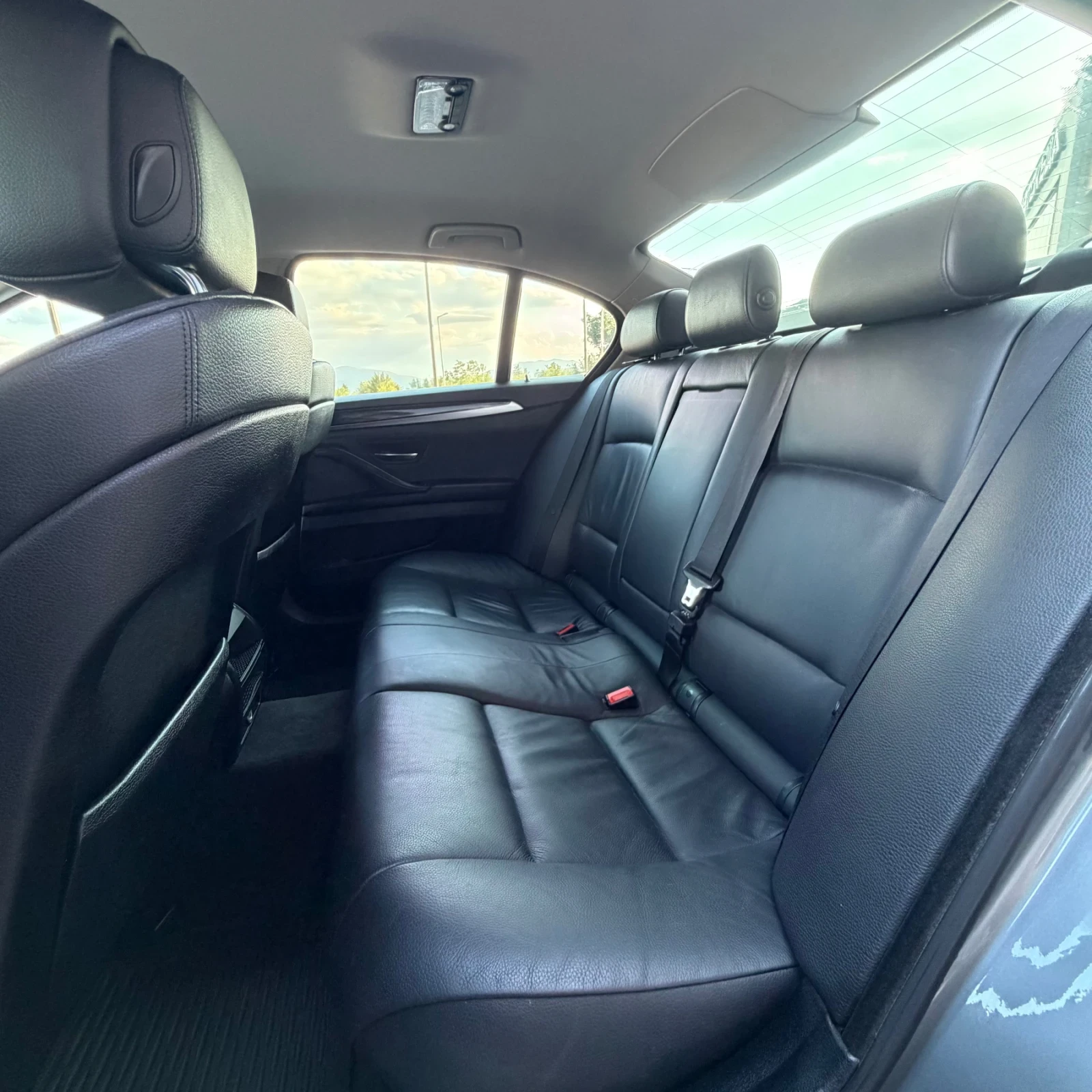 BMW 525 XDRIVE-4х4;218к.с.;М-ПАКЕТ;АВТОМАТ;КОЖА;НАВИГАЦИЯ, снимка 7 - Автомобили и джипове - 54977221