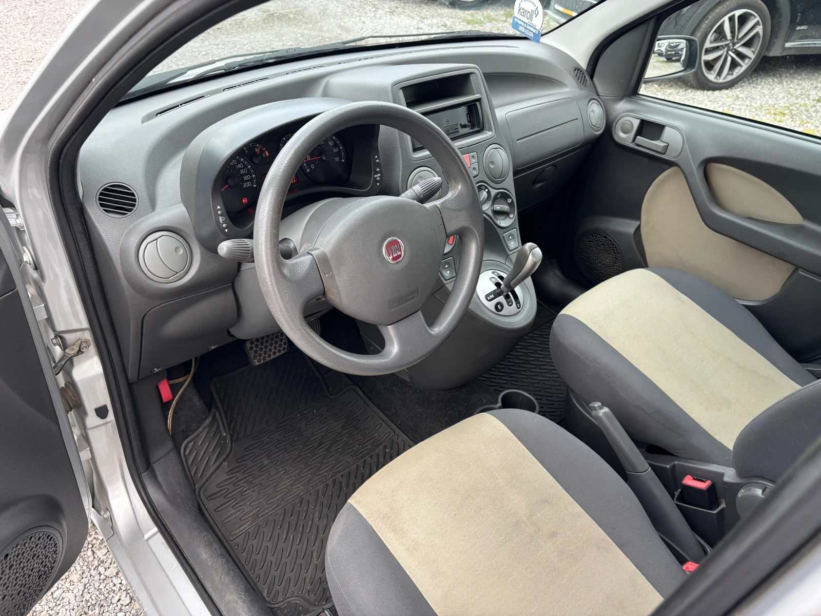 Fiat Panda 1.2 AUT, снимка 9 - Автомобили и джипове - 55305259