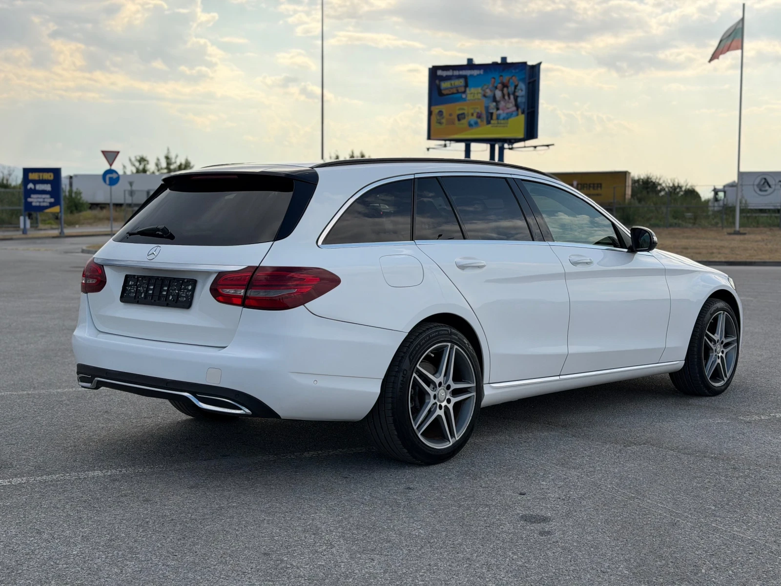 Mercedes-Benz C 220 7 G tronic, снимка 4 - Автомобили и джипове - 55904297