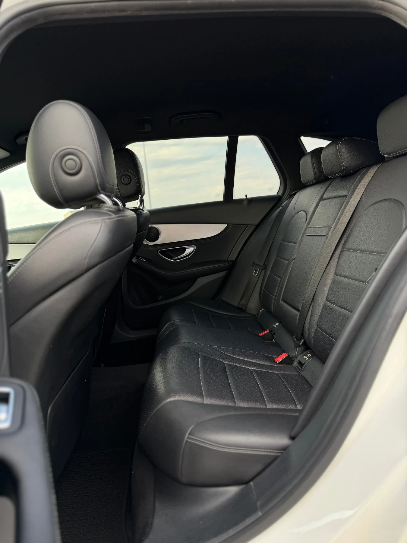 Mercedes-Benz C 220 7 G tronic, снимка 10 - Автомобили и джипове - 55904297