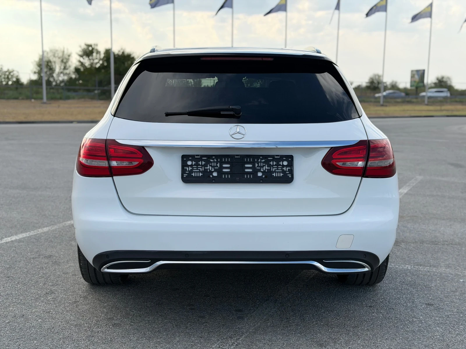 Mercedes-Benz C 220 7 G tronic, снимка 6 - Автомобили и джипове - 55904297