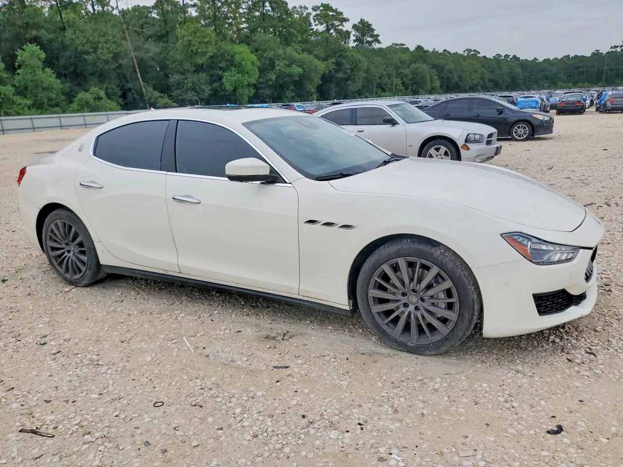 Maserati Ghibli 3.0L V6| КРАЙНА ЦЕНА, снимка 3 - Автомобили и джипове - 56258303