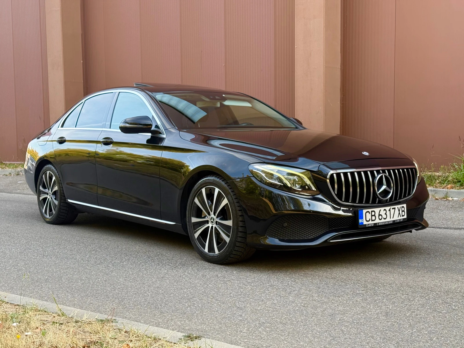 Mercedes-Benz E 350 258�.�. DIGITAL COCPIT �������� 6������ ��� 5000�� | Mobile.bg � ����������� 6