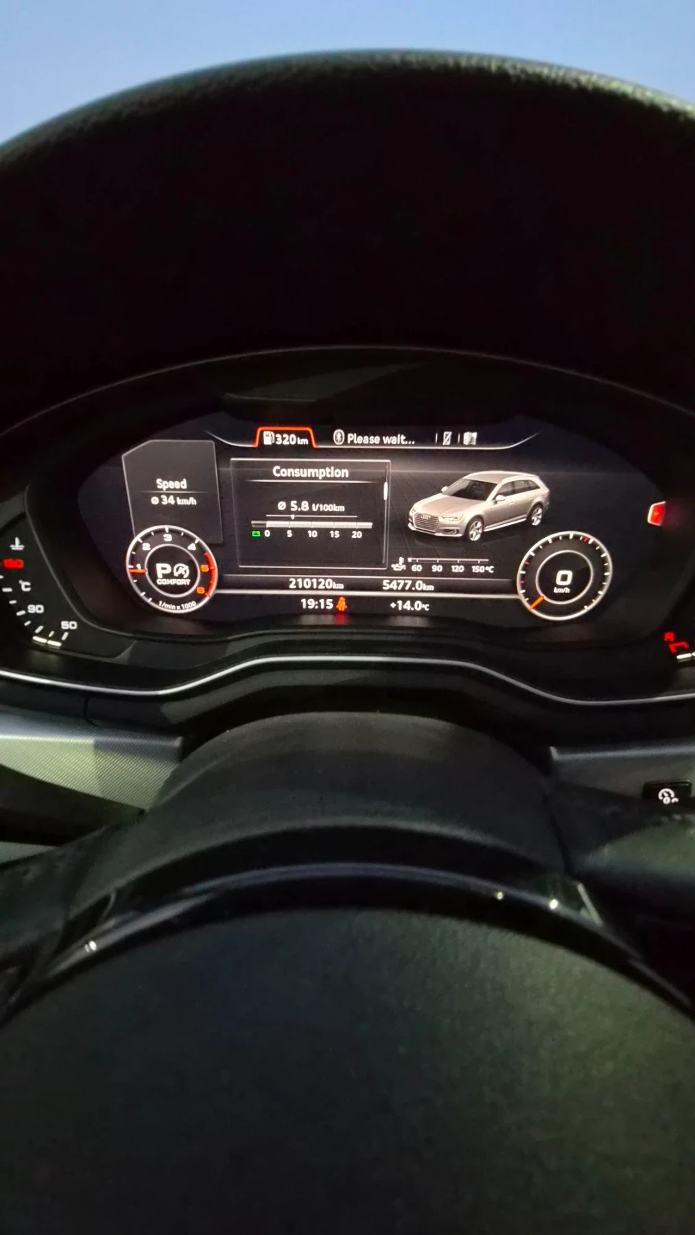 Audi A4 40 TDI, снимка 10 - Автомобили и джипове - 56404624