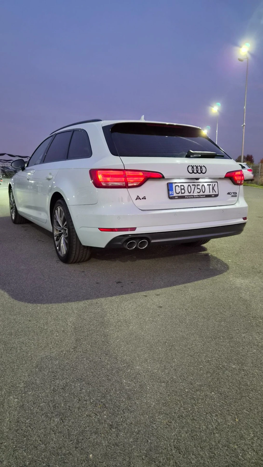 Audi A4 40 TDI, снимка 4 - Автомобили и джипове - 56404624