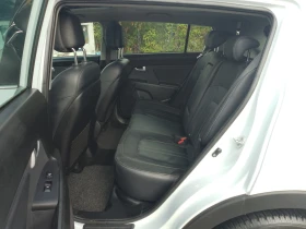 Kia Sportage 2.0 CRDI AWD PREMIUM, снимка 6