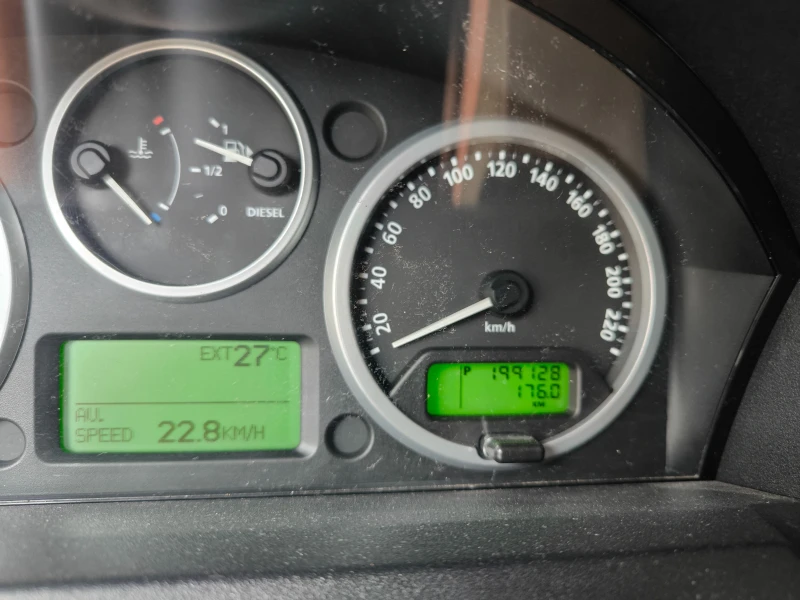 Land Rover Discovery 3, снимка 10 - Автомобили и джипове - 51203265