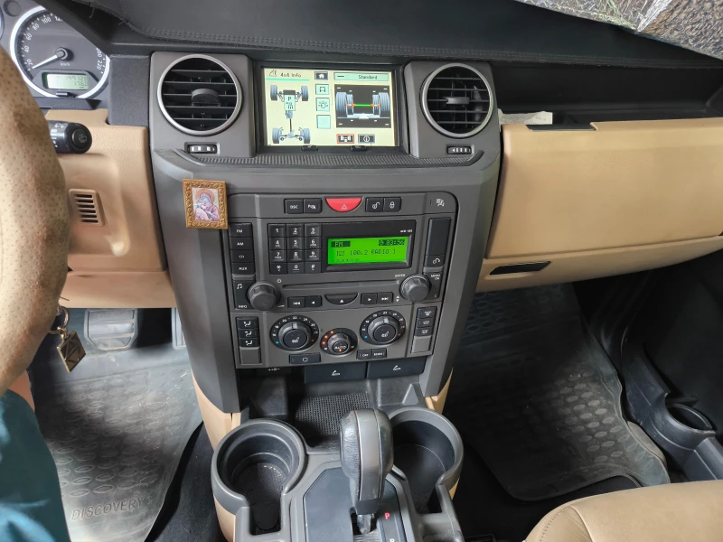Land Rover Discovery 3, снимка 9 - Автомобили и джипове - 51203265
