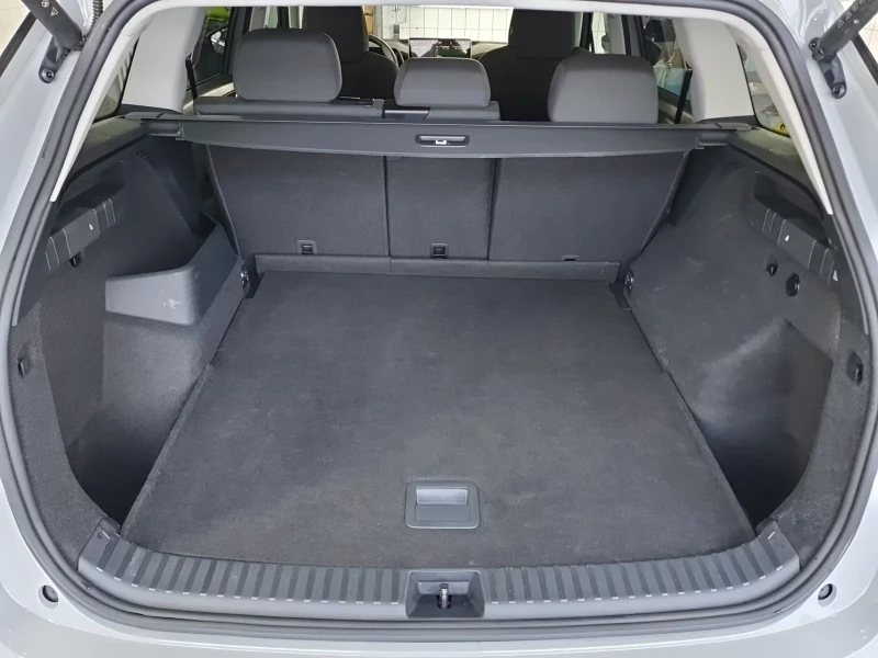 Skoda Kodiaq SELECTION/204HP/CAM/NAVI/MATRIX/KLESS/565g, снимка 12 - Автомобили и джипове - 52332639