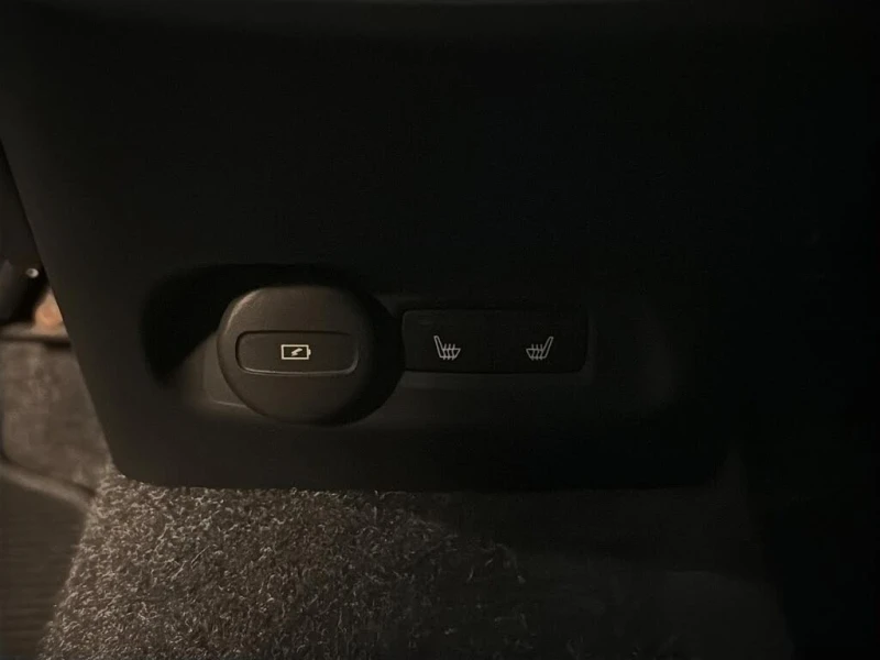 Volvo XC40 Volvo XC40 Recharge Pure* АвтоКредит* (ЦЕНА ДО БГ), снимка 11 - Автомобили и джипове - 52628025