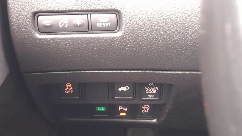 Nissan X-trail 2.0dci 4x4 Кожа Панорама , снимка 12 - Автомобили и джипове - 52865724