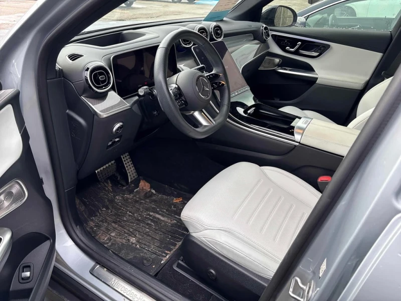 Mercedes-Benz GLC 300 * CARFAX * БЕЗ ПЪРВОНАЧАЛНА ВНОСКА, снимка 6 - Автомобили и джипове - 53141059