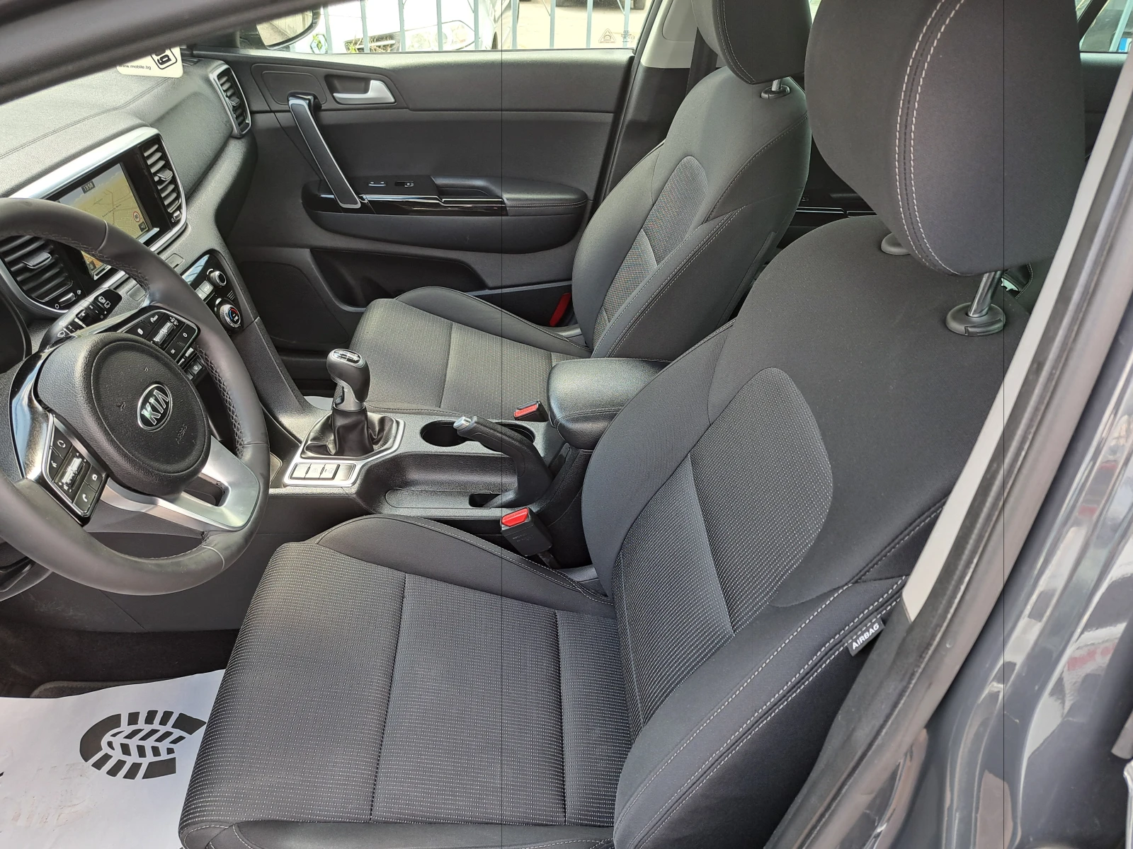 Kia Sportage 1.6I-ECO-GPL-NAVI-CAMERA - изображение 6