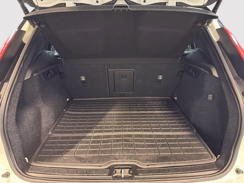 Volvo XC40 Volvo XC40 Recharge Pure* * (  ) | Mobile.bg   14