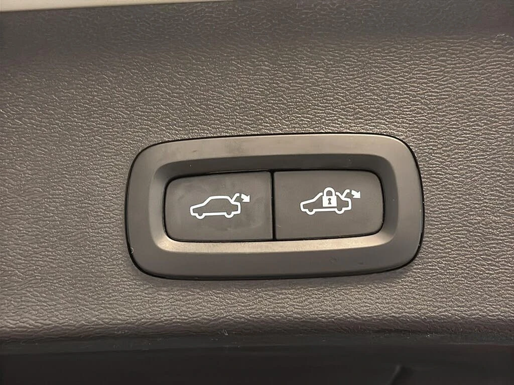 Volvo XC40 Volvo XC40 Recharge Pure* * (  ) | Mobile.bg   15