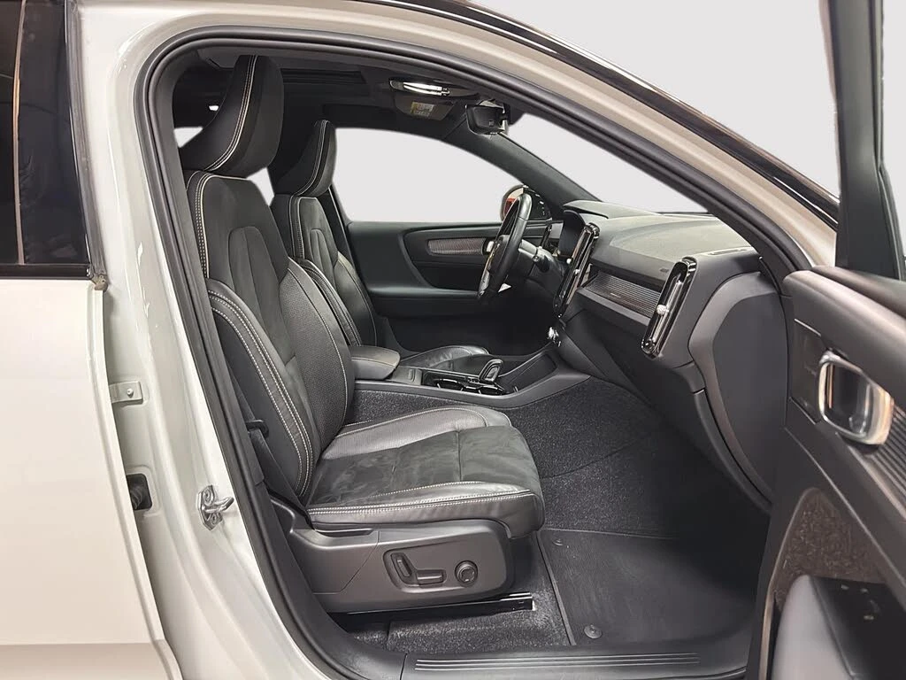 Volvo XC40 Volvo XC40 Recharge Pure* * (  ) | Mobile.bg   7