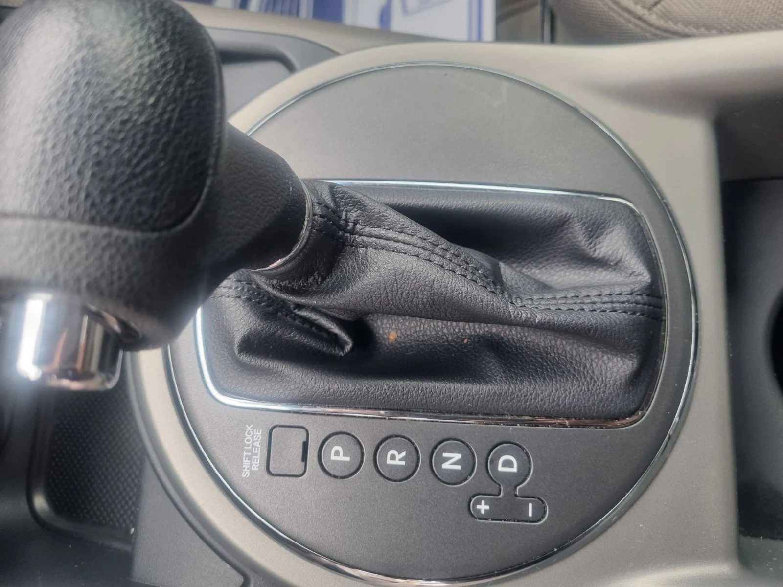 Kia Sportage LX* 2.4 MPI* AWD, снимка 11 - Автомобили и джипове - 53499214