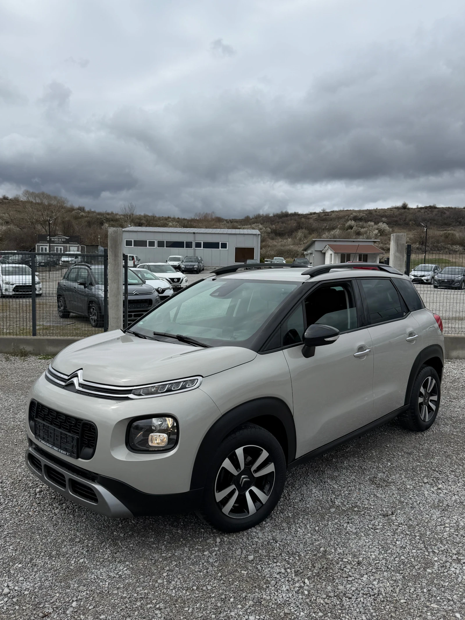 Citroen C3 Aircross 1.6BlueHDi 120HP NAVI KEYLESS HI-FI SERVICE BOOK | Mobile.bg � ����������� 1