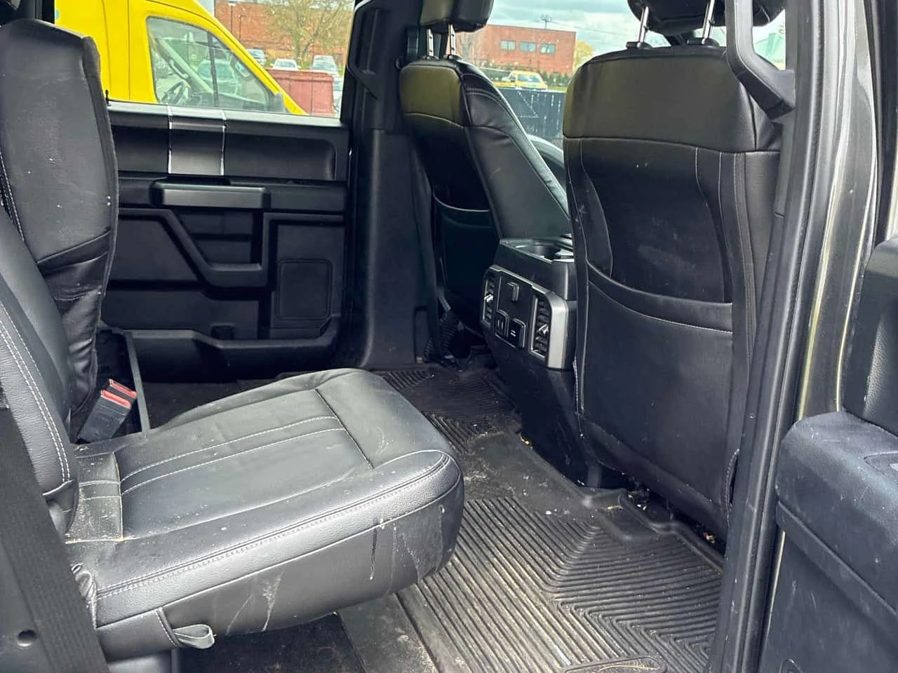 Ford F150 * 4WD SuperCrew Box* АВТОКРЕДИТ БЕЗ ПЪРВОНАЧАЛНА* , снимка 14 - Автомобили и джипове - 54660436