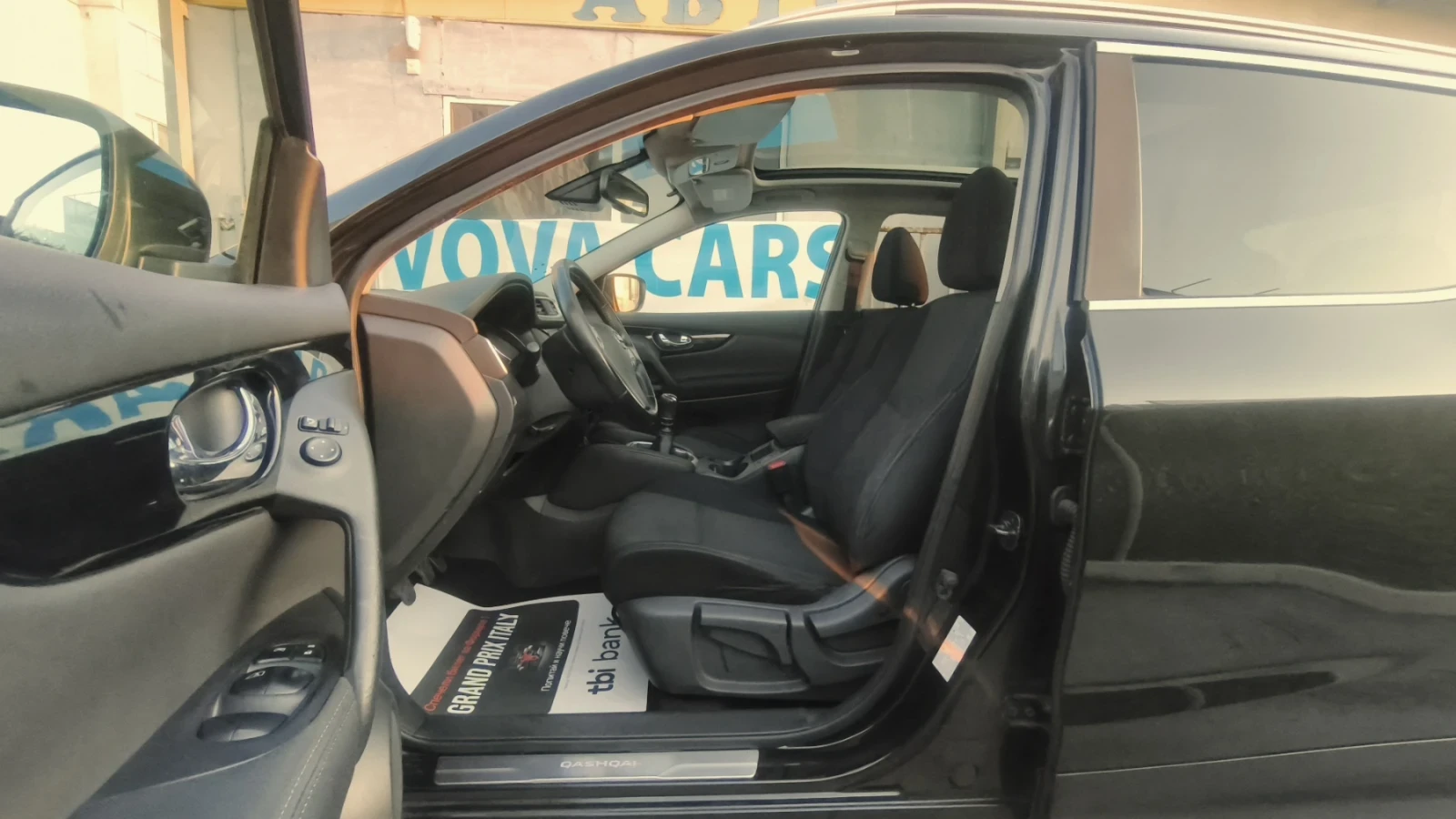 Nissan Qashqai 1.6 бензин 163 к.с. 360 камери, снимка 8 - Автомобили и джипове - 55066950