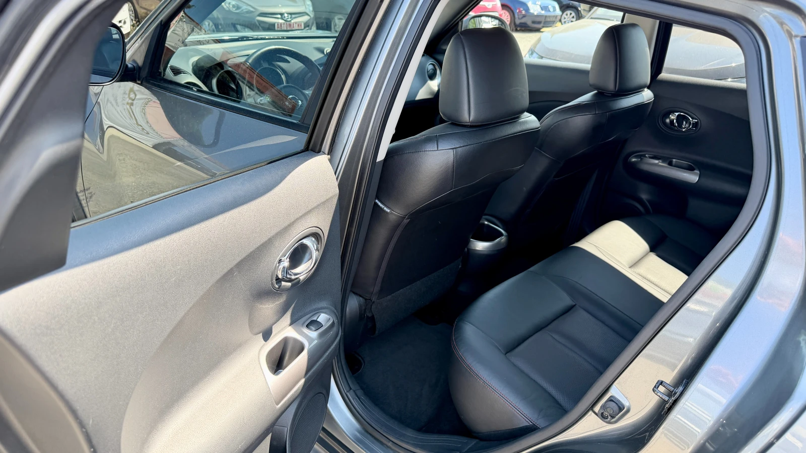 Nissan Juke 1.6i 4x4 Автоматик, Внос ШВЕЙЦАРИЯ!Камера, Navi, Т, снимка 11 - Автомобили и джипове - 55113778