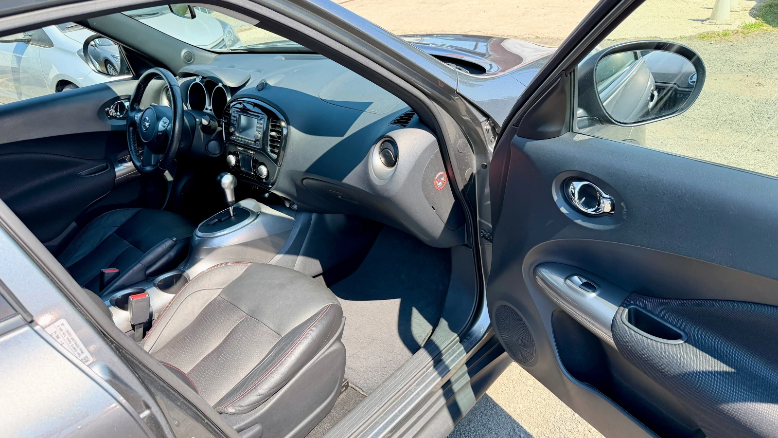 Nissan Juke 1.6i 4x4 Автоматик, Внос ШВЕЙЦАРИЯ!Камера, Navi, Т, снимка 14 - Автомобили и джипове - 55113778