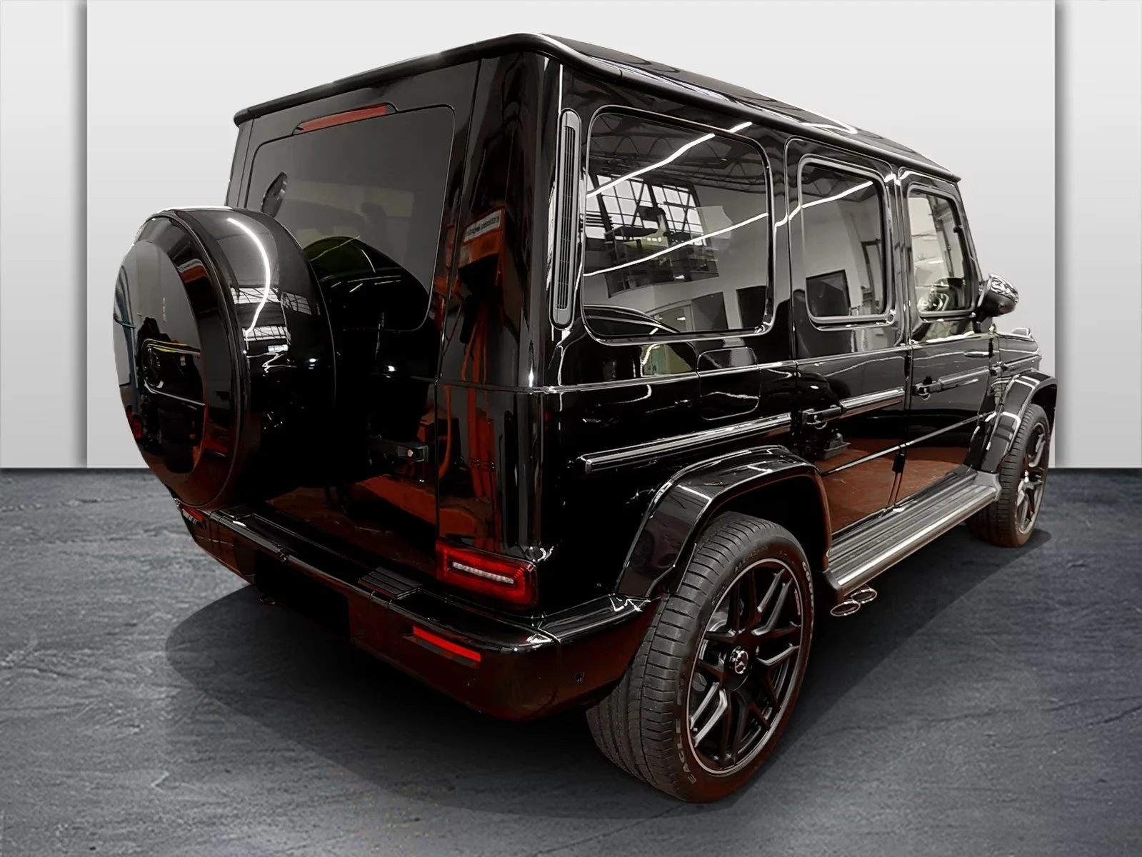 Mercedes-Benz G 63 AMG FACELIFT / BURM / 360 / NIGHT / HUD / MULTIBEAM, снимка 3 - Автомобили и джипове - 55190632
