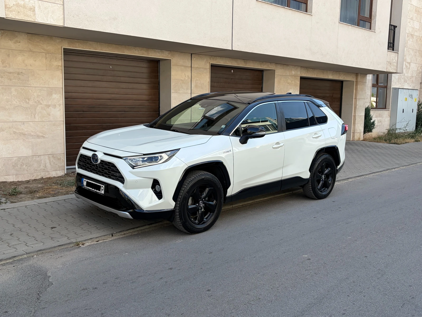 Toyota Rav4 2.5 Hybrid AWD-i Luxury Plus- в ГАРАНЦИЯ